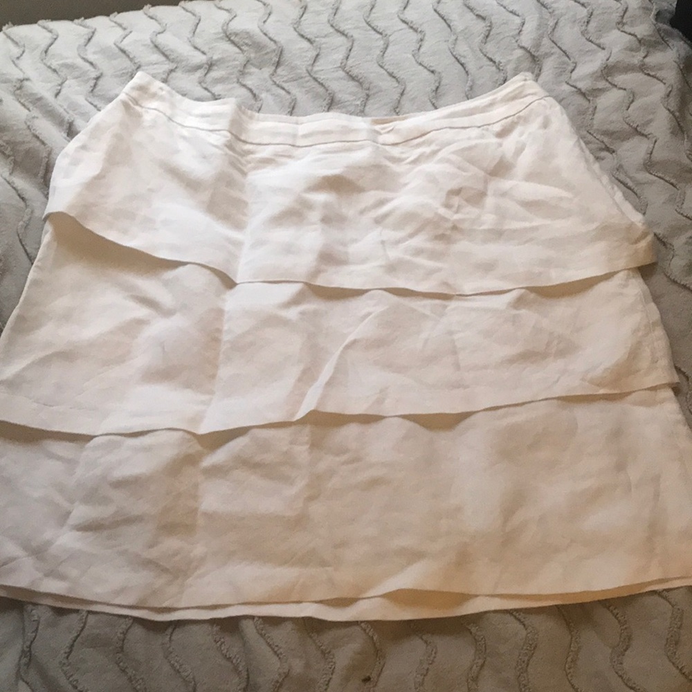 White linen Adrienne Vittadini skirt